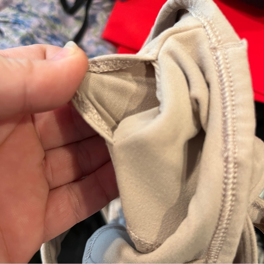 Gym shark light mauve pink sports bra fits like xsmall light padding racer back - Picture 4 of 7